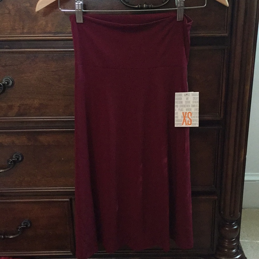 Burgundy Azure skirt